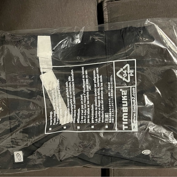 New Timbuk2 Black Messenger Bag - 17” Laptop - Picture 2 of 9